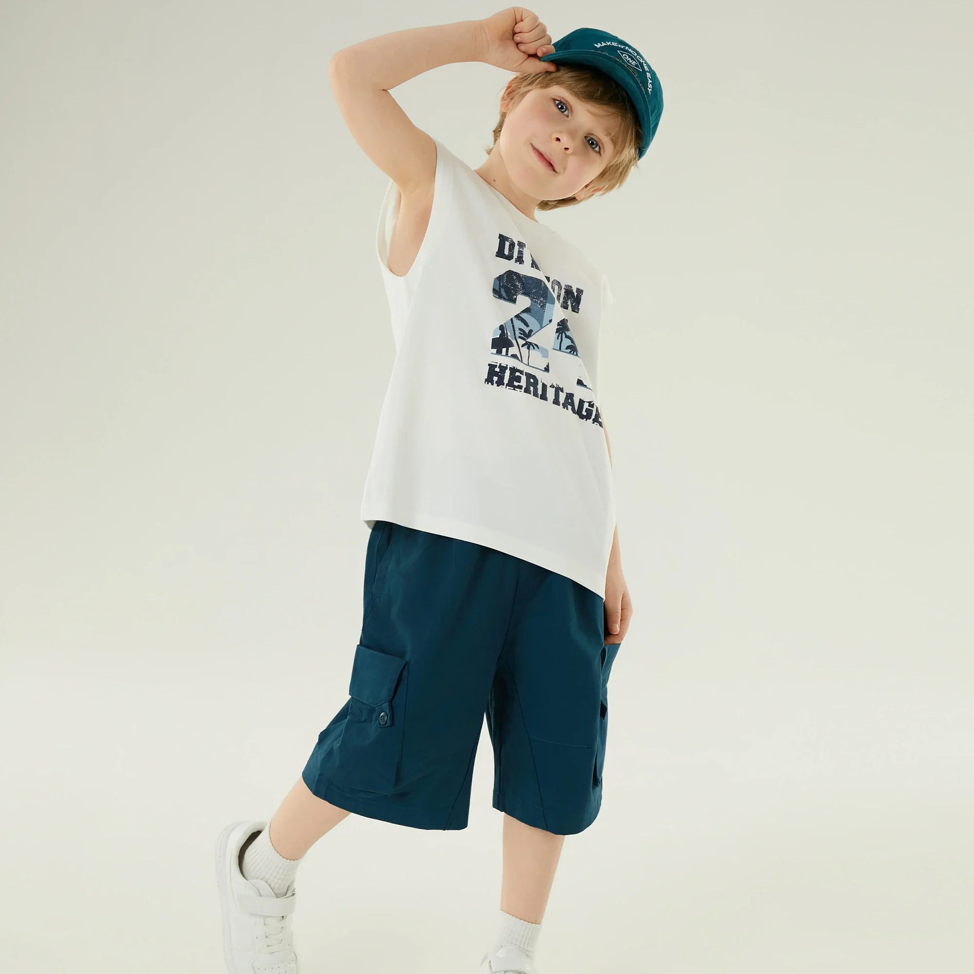 فيست كاجوال مزين بطباعة للأولاد - Image 4