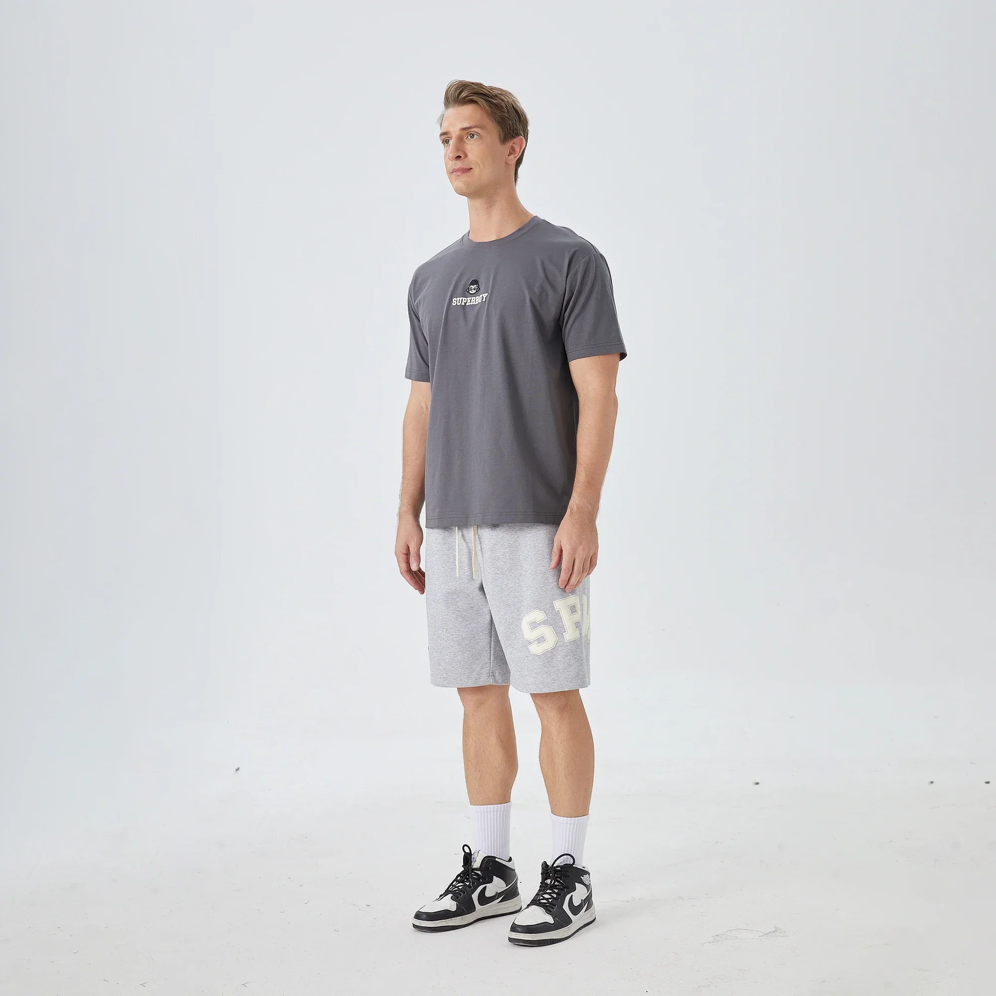 شورت مزين بطباعة للرجال - Image 10