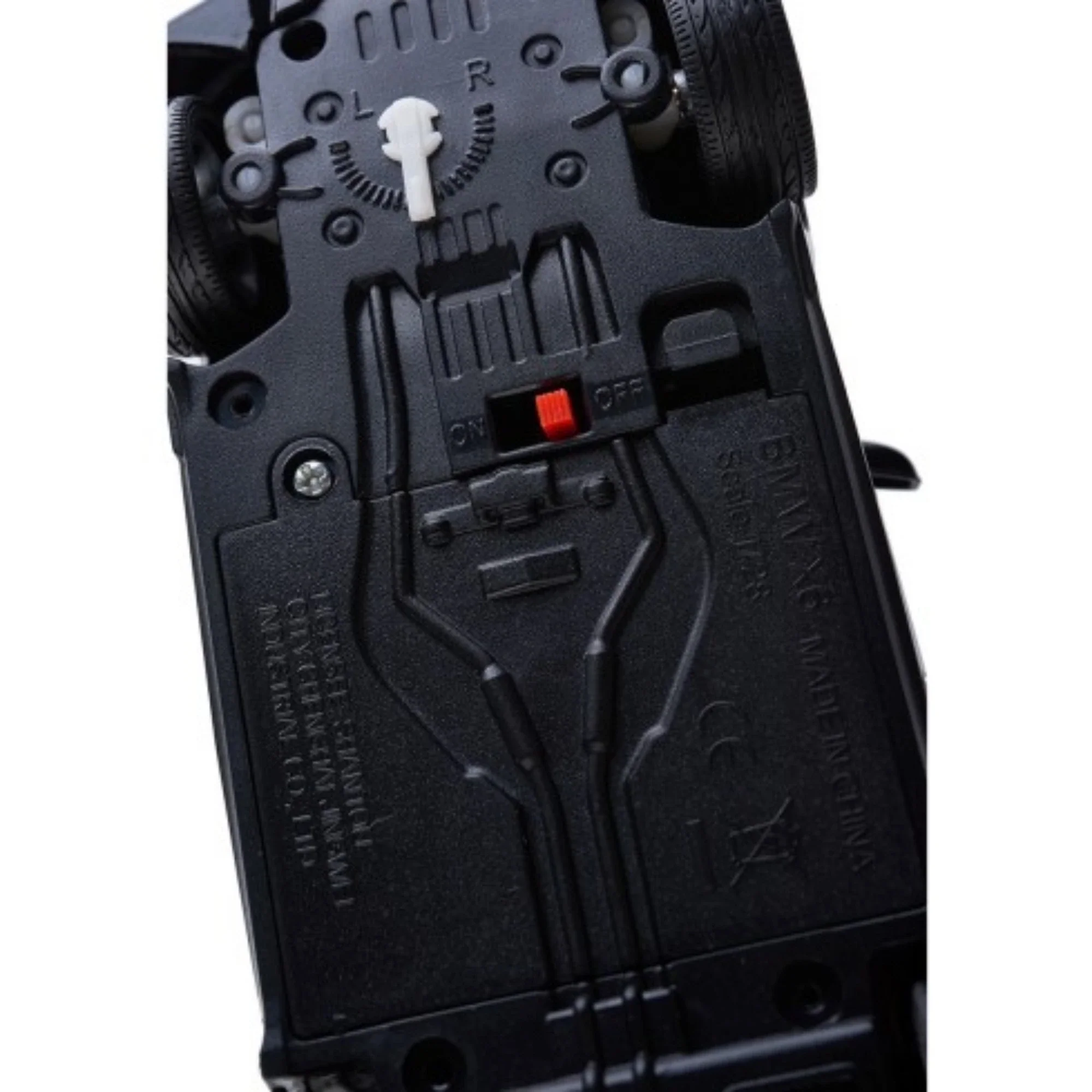 سيارة بالريموت كنترول للأولاد - Image 16