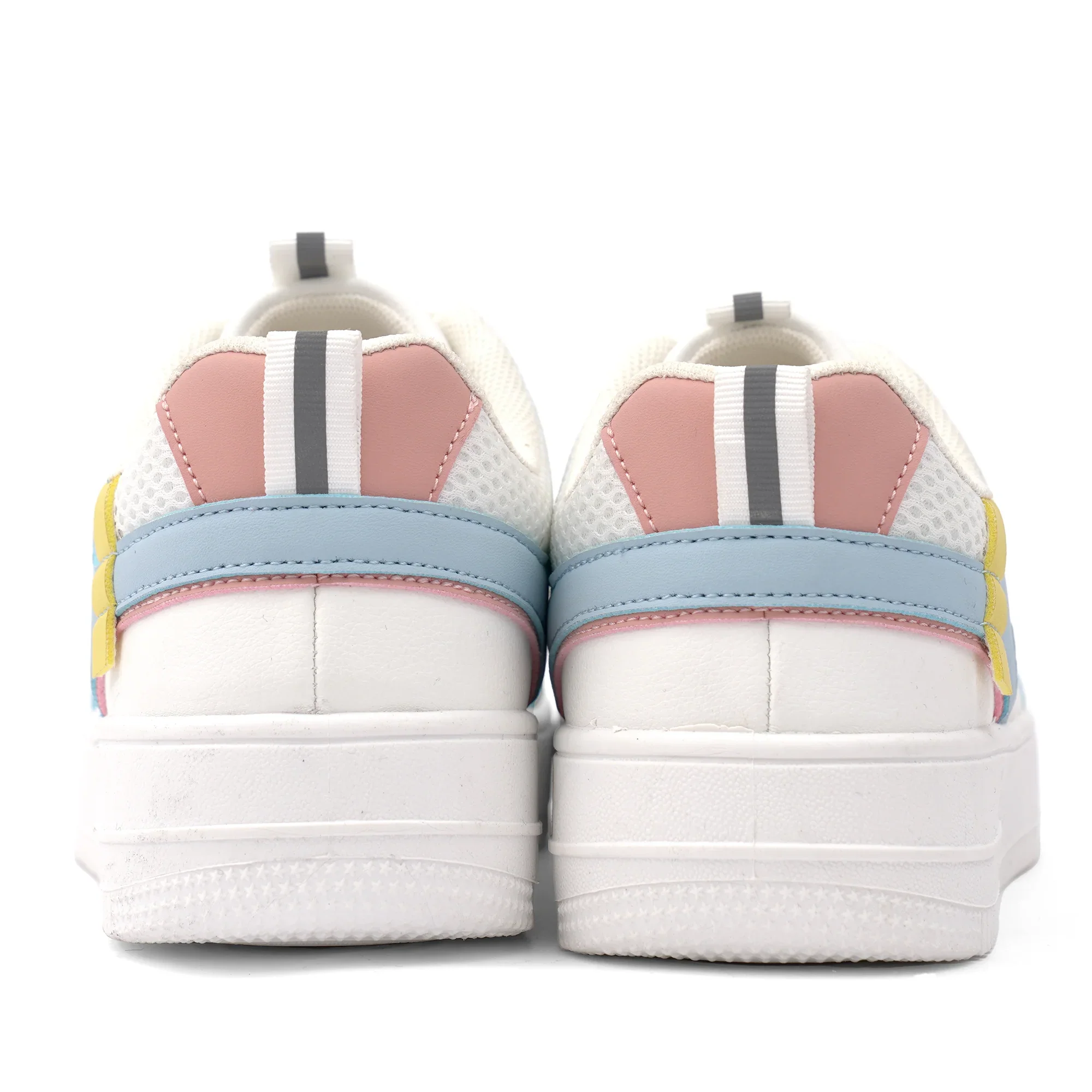 سنيكرز برباط للنساء مريح - Image 8