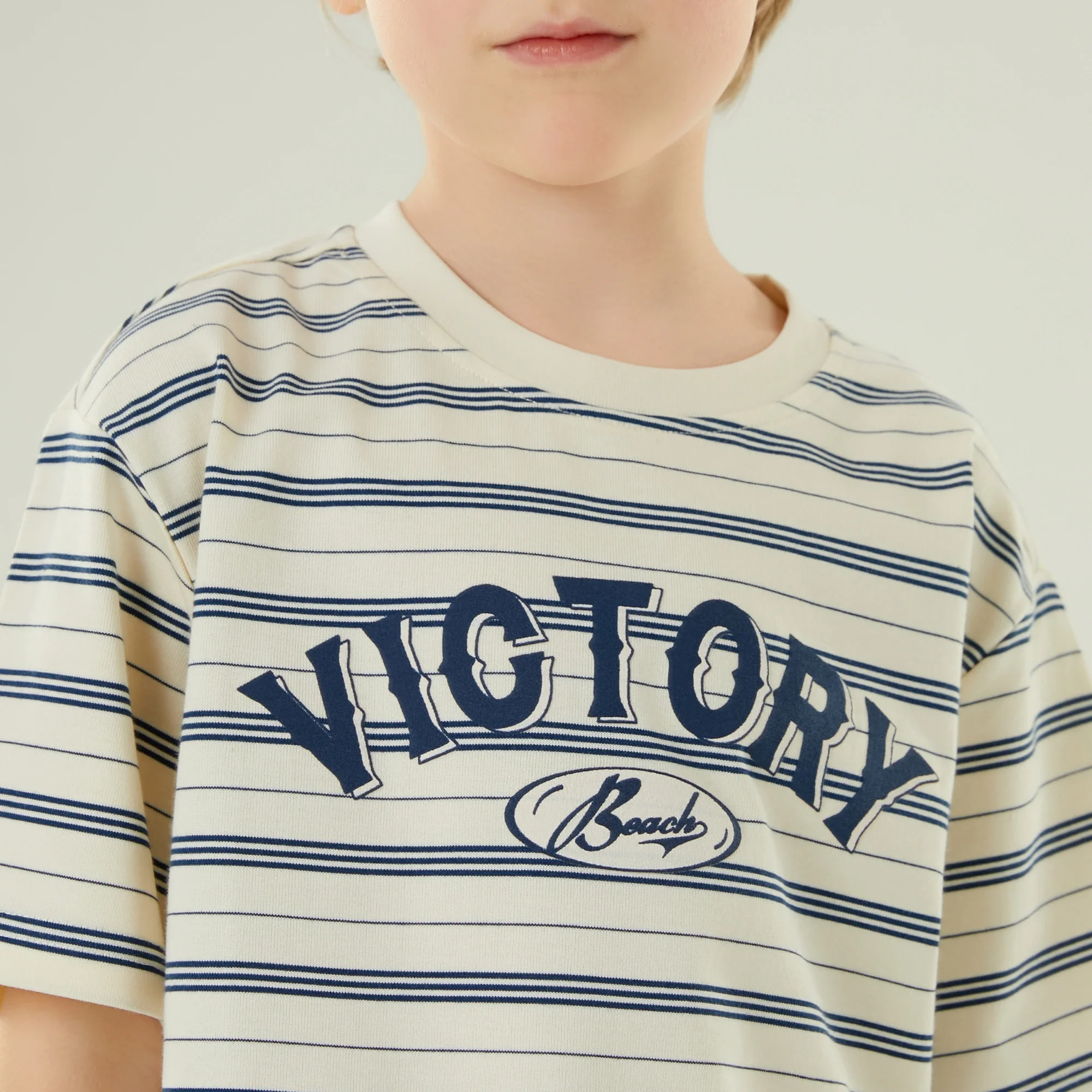 تيشيرت كاجوال مخطط للأولاد - Image 3